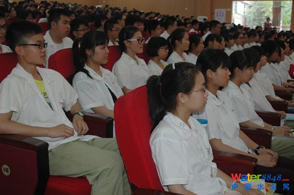 清華大學環境學院副院長左劍惡教授回母校講學