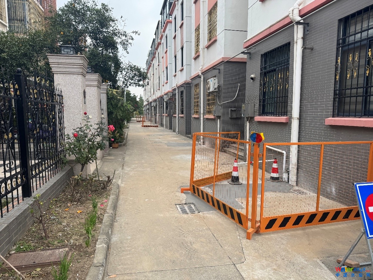 圖為錦江花園小區內雨污分流改造工程完工現場。